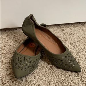 Pointed Green Flats